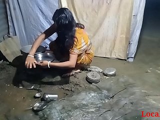 Desi Indian ożenił się z Bhabi Fuck (oficjalne wideo przez Localsex31)