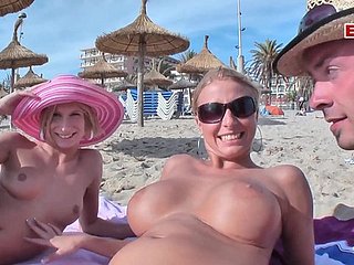Anal alemão adolescente pega na praia para threesome ffm
