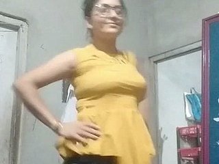 Aunty in penurious blouse coupled with bra coupled with underwear
