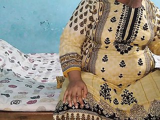 Ragazzo vicino Pakistani Desi Hot Aunty Ki Chudai - Aria Mia (Hindi Coda Cudi)