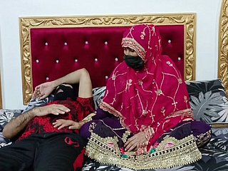 Mempelai Desi Indian Desi Grown-up Want Indestructible Fucked oleh Suaminya Tapi Suaminya Ingin Tidur