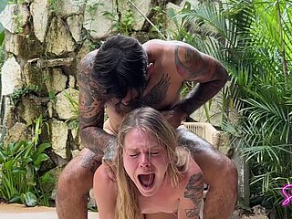 Baise anale grave avec un touriste au Mexique