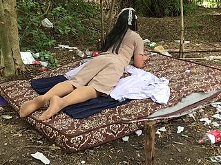 Thaise travestietenleraar unparalleled buiten