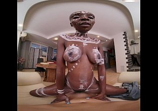 VRConk Geile afrikanische Prinzessin liebt es, weiße Jungs round VR-Pornos zu ficken